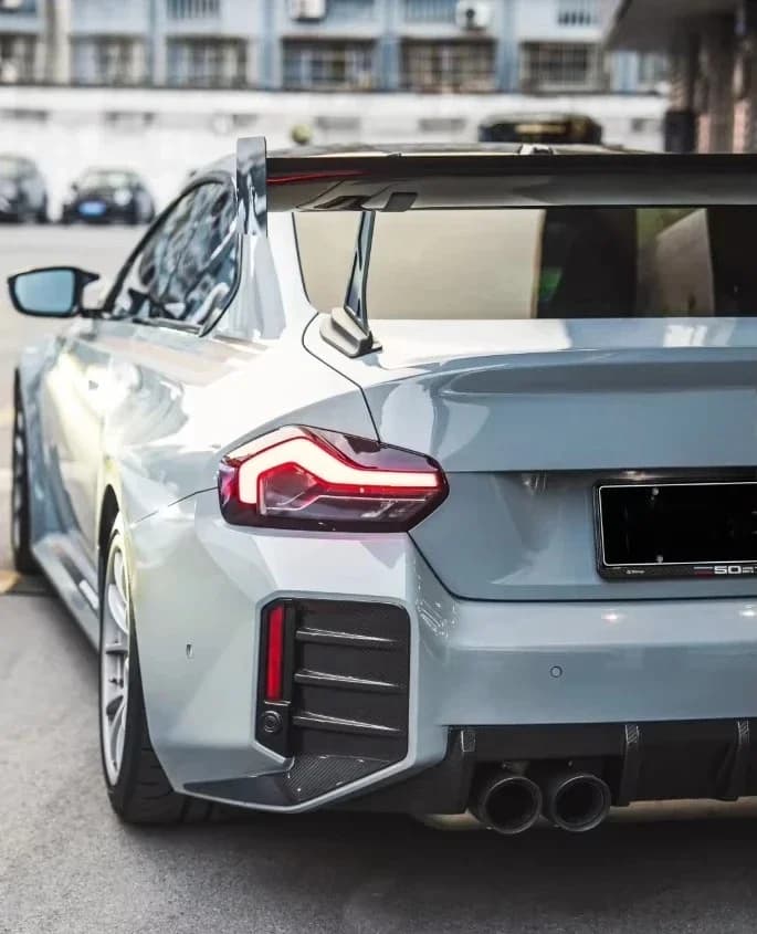 Modification Pro Rear Wing Dry Carbon Fiber Spoiler Rear Trunk Wing for M2 G87 V Style Tail Wing Rear Spoiler Lip Wings