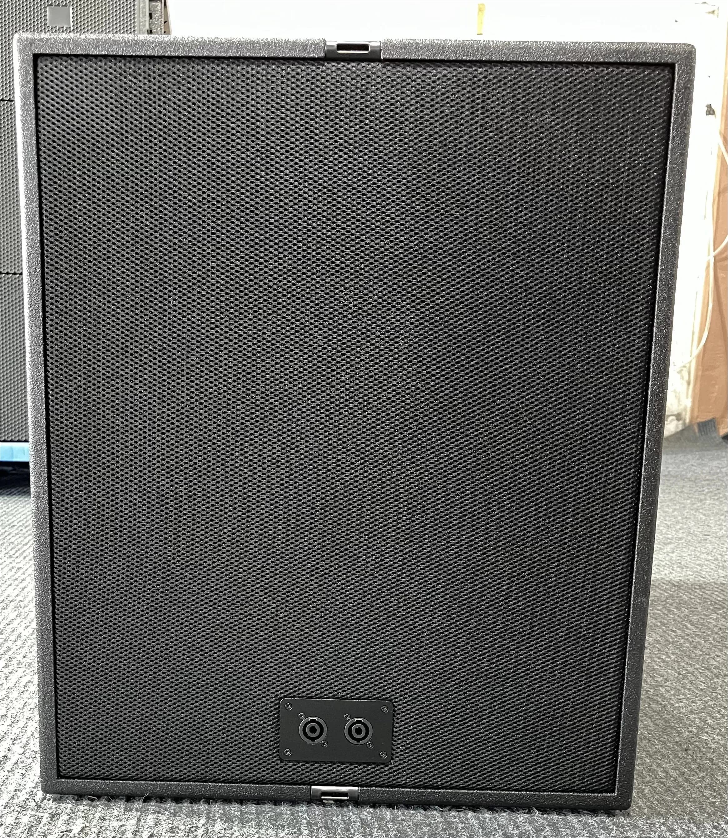 B18 Professional 18-Inch Audio Subwoofer Single Passive Speaker with 1600W Powerful Output Function 1200W & 600W