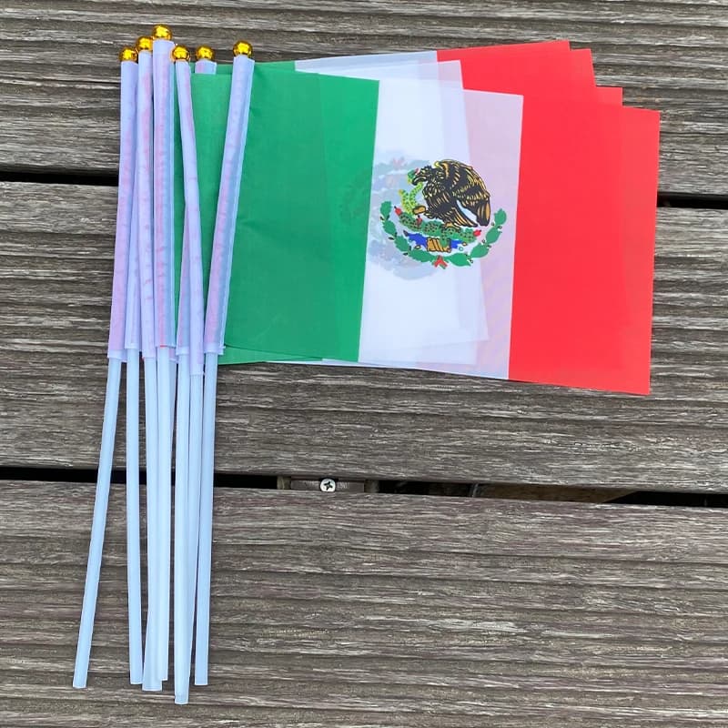 Xvggdg 14 * 21cm Mexico Hand Wave Flags 100pcs / Bag with Plastic Rod Mexico Banner