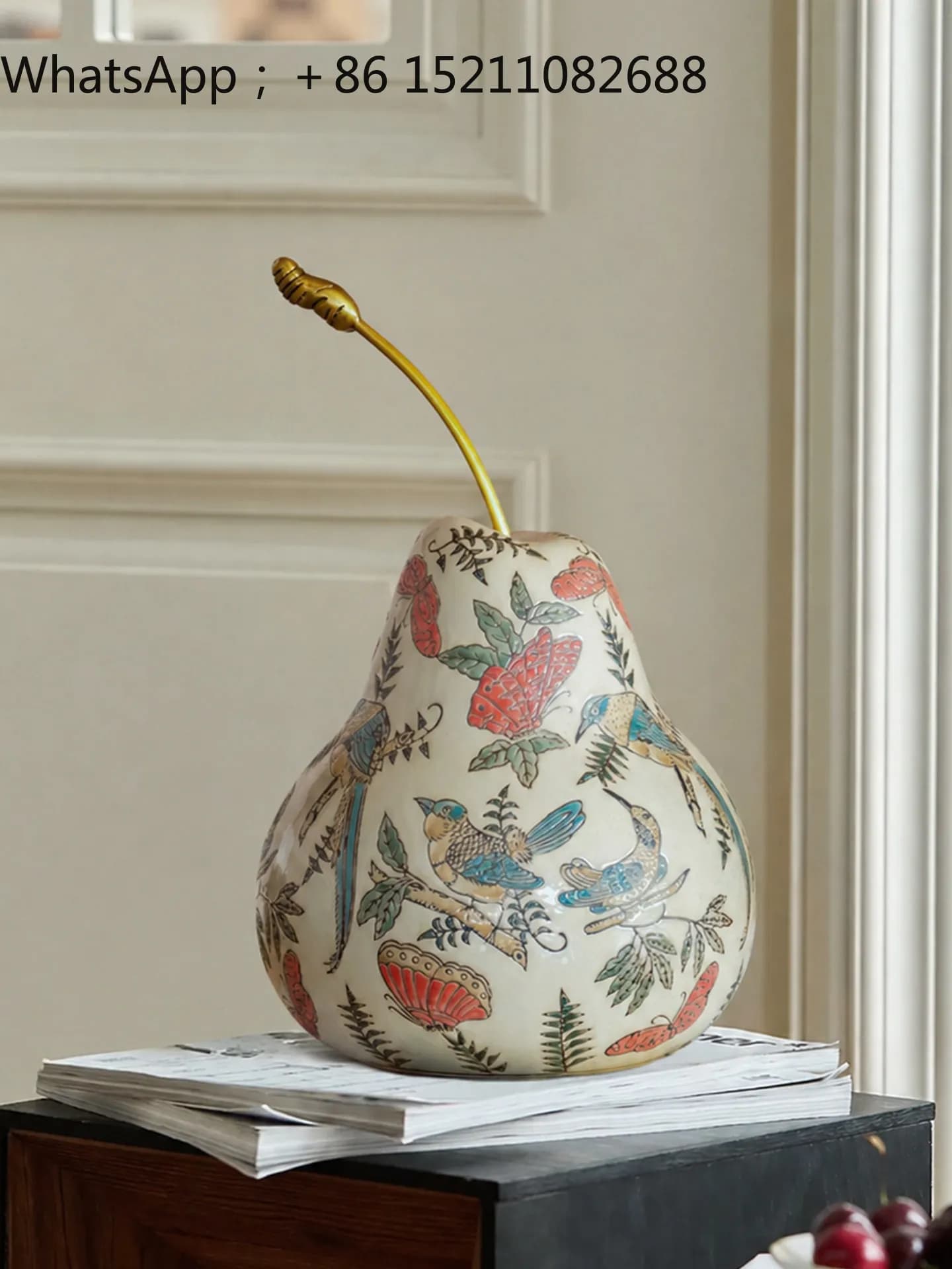 LLY painted "Pear Enjoy Joy" ceramic ornament with plant and bird patterns, creative pear-shaped living room entryway decoration