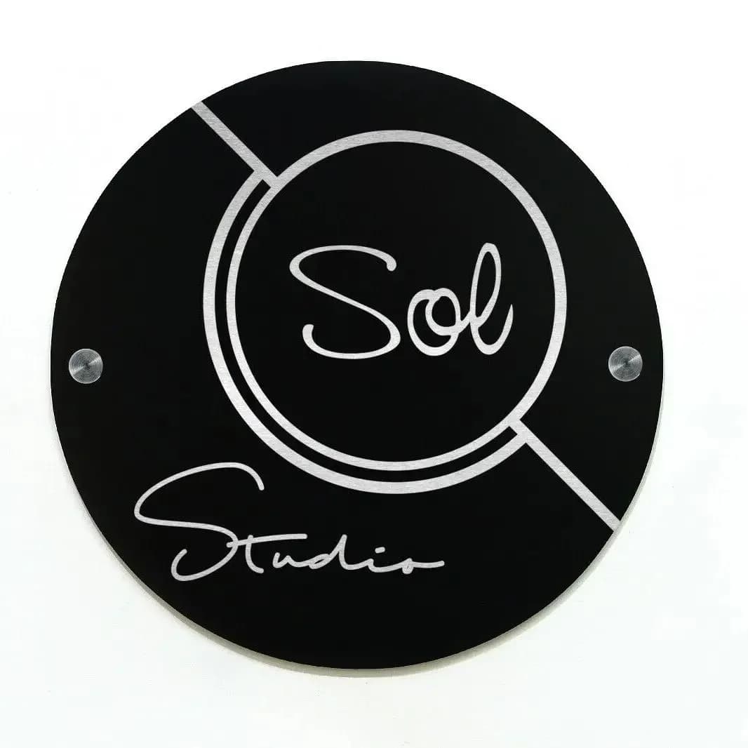 Round Shape Logo Sign Customized for Your Shop Bar...