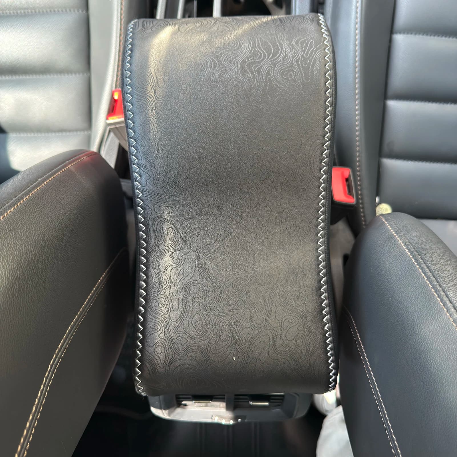 LS AUTO Car Center Console Cover Memory Foam Cushion Armrest Cover Auto Seat Armrest Pad Universal Car Seat Box Cover