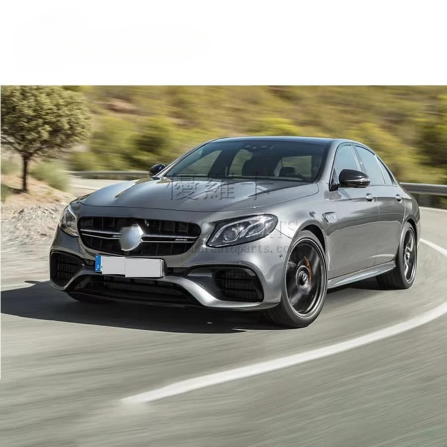 For E-class W213 Body Kit E63 Front Bumper Grille Diffuser with Muffler Tips 2016 2017 Autoparts PP Material