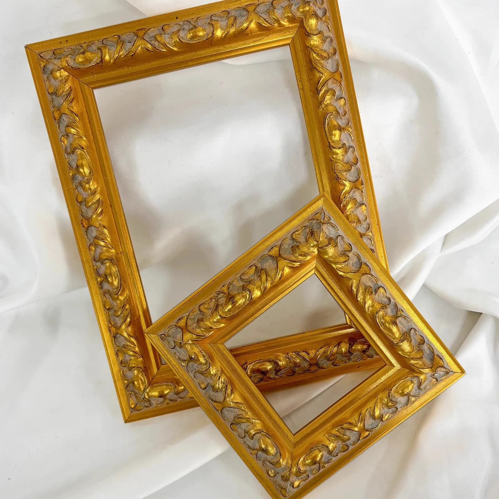 European Retro Classical Solid Wood Picture Frame, Creative Wall Mounted Picture Frame, High-End Gold Printed Vintage Frame