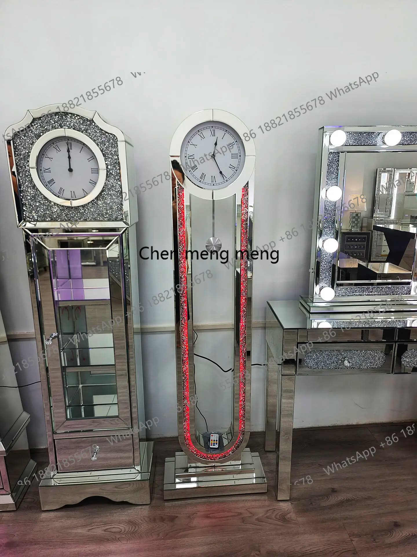 European-style floor-to-ceiling clock hotel lobby crystal clock living room corner glass decorative locker