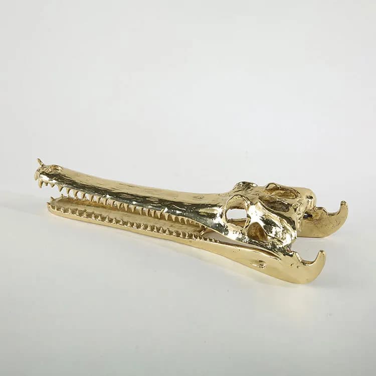 Modern light luxury gold crocodile skull study living room entrance soft decoration ornament