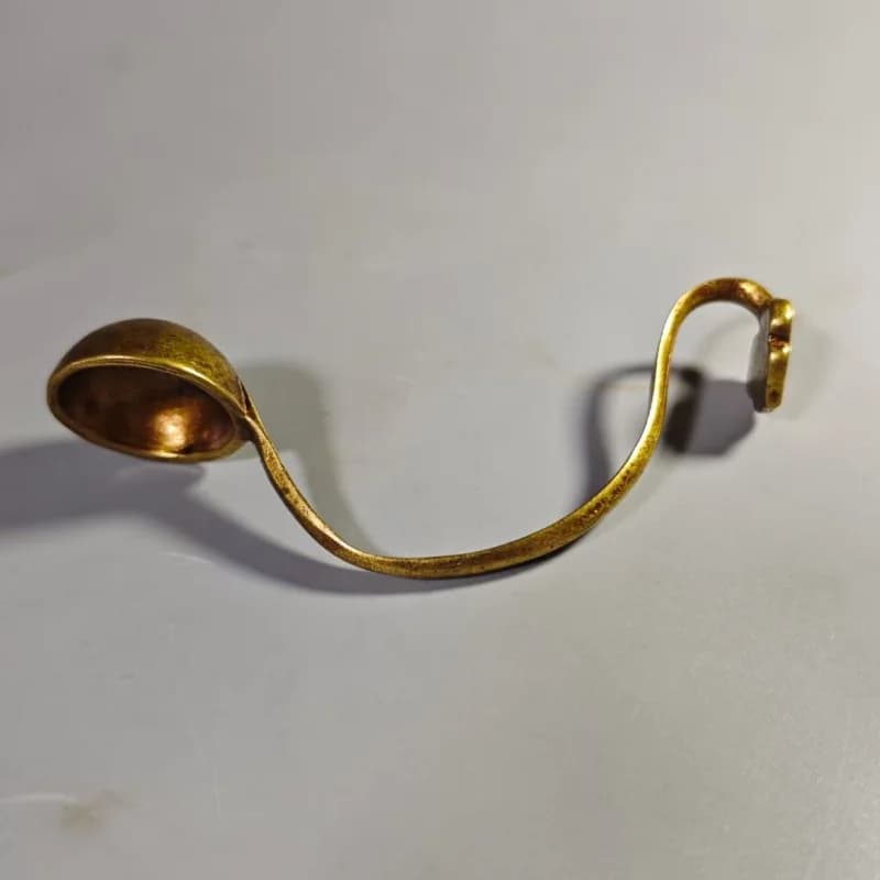 Vintage exquisite solid pure copper goose-head small , curved spoon, copperware ornament, hand-held piece, miscellaneous co