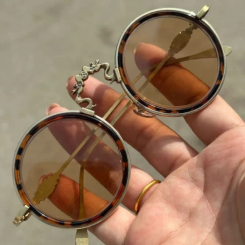 Old-Fashioned Antique Nostalgia Bronze Frame Decorative Glasses vintage Crystal Round Brown Sunglasses Classical Handicrafts