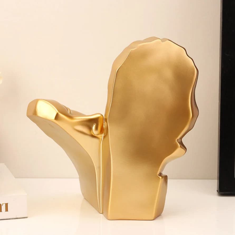 Resin Crafts Abstract Portrait Sculpture Couple Gold Head Ornament Wedding Gifts Resin Decorative Figurines Home Decoration
