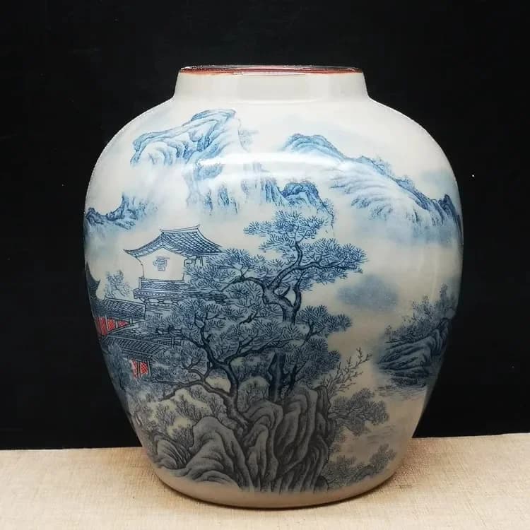 Exquisite Chinese porcelain blue and white porcelain landscape pattern jar Pot