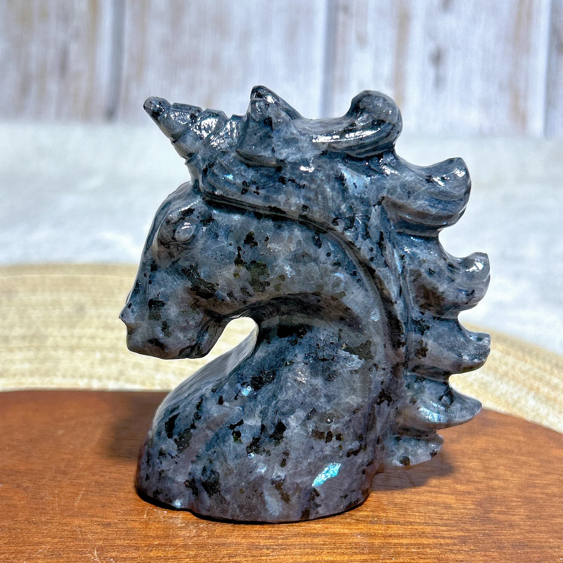 Natural Crystal Blue Flashy Larvkite Unicorn Carving Healing Gemstones Ore Mineral Reiki Energy Home Decorations Gift