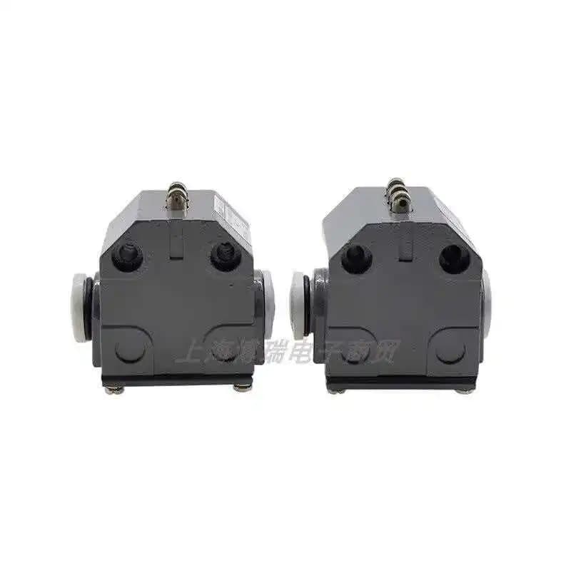 1pcs Limit switch BNS819-B03-D08-40-11 BNS819-B02-R08-40-11BNS819-B02-D08-40-10BNS819B03-R08-40-11