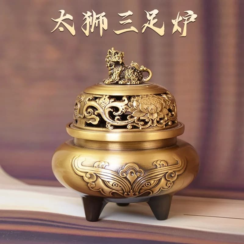 All-brass Xuan De with beast face design, three-legged lion-shaped burner, indoor sandalwood incense burn