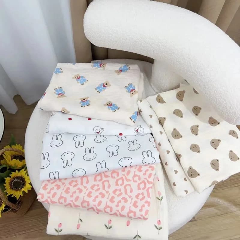 130x200cm Cartoon Print Cute Nap Blanket Summer ABDL Adult Breathable Cotton Yarn Blanket Ultra-Thin Student Dormitory Quilt