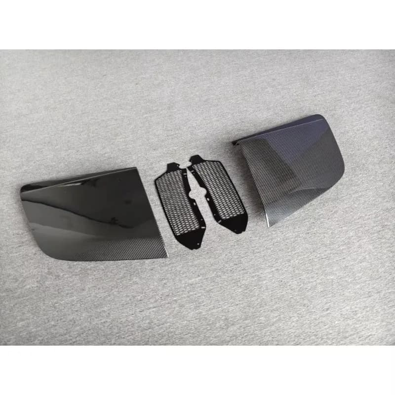 Car Body Parts Upgrade Cap Style Dry Carbon Fiber Door Decoration Side Vents Suitable for 16-23 R8