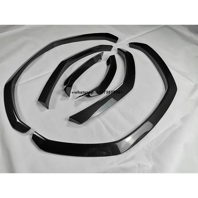 OEM Style Dry Carbon Fiber Car Exterior Parts Wheel Trim Wheel Eyebrow Fender Flares for Lambo URUS 2018-2019 Carbon Trim