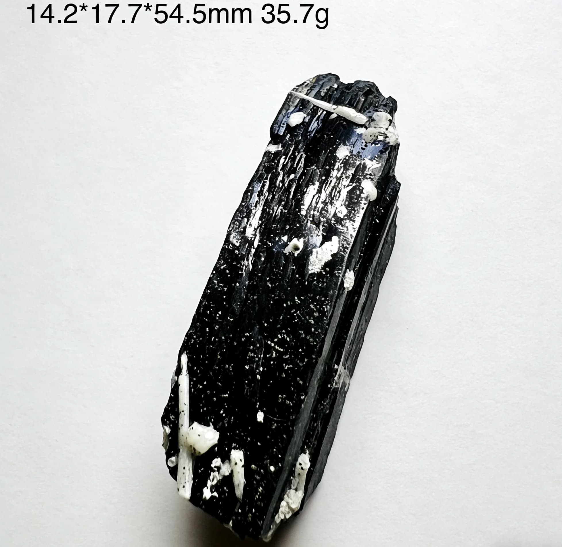 Natural Black Ilvaite Raw Crystal Specimen Pure Mineral Stone for Collection Decor HealingSpecimen viewing and collection