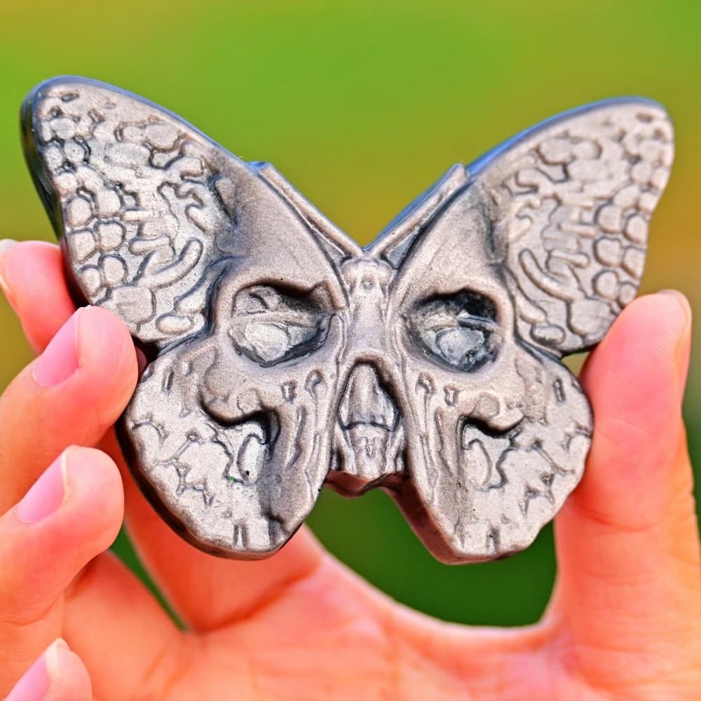 Natural Silver Obsidian Skull Butterfly for Halloween Celebrations Flashy Crystal Animal Home Decor Crystal Gift