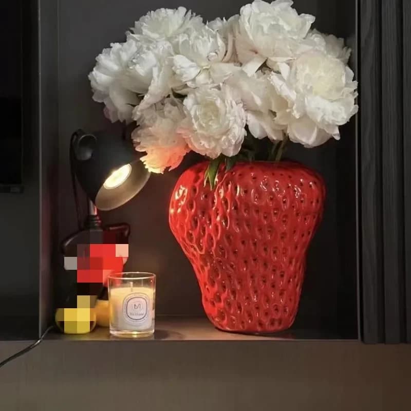 Red Strawberry Shaped Vase, Ceramic Vase, Living Room Decoration Ornament, Dining Table Art Flower Arrangement, Home Decoration