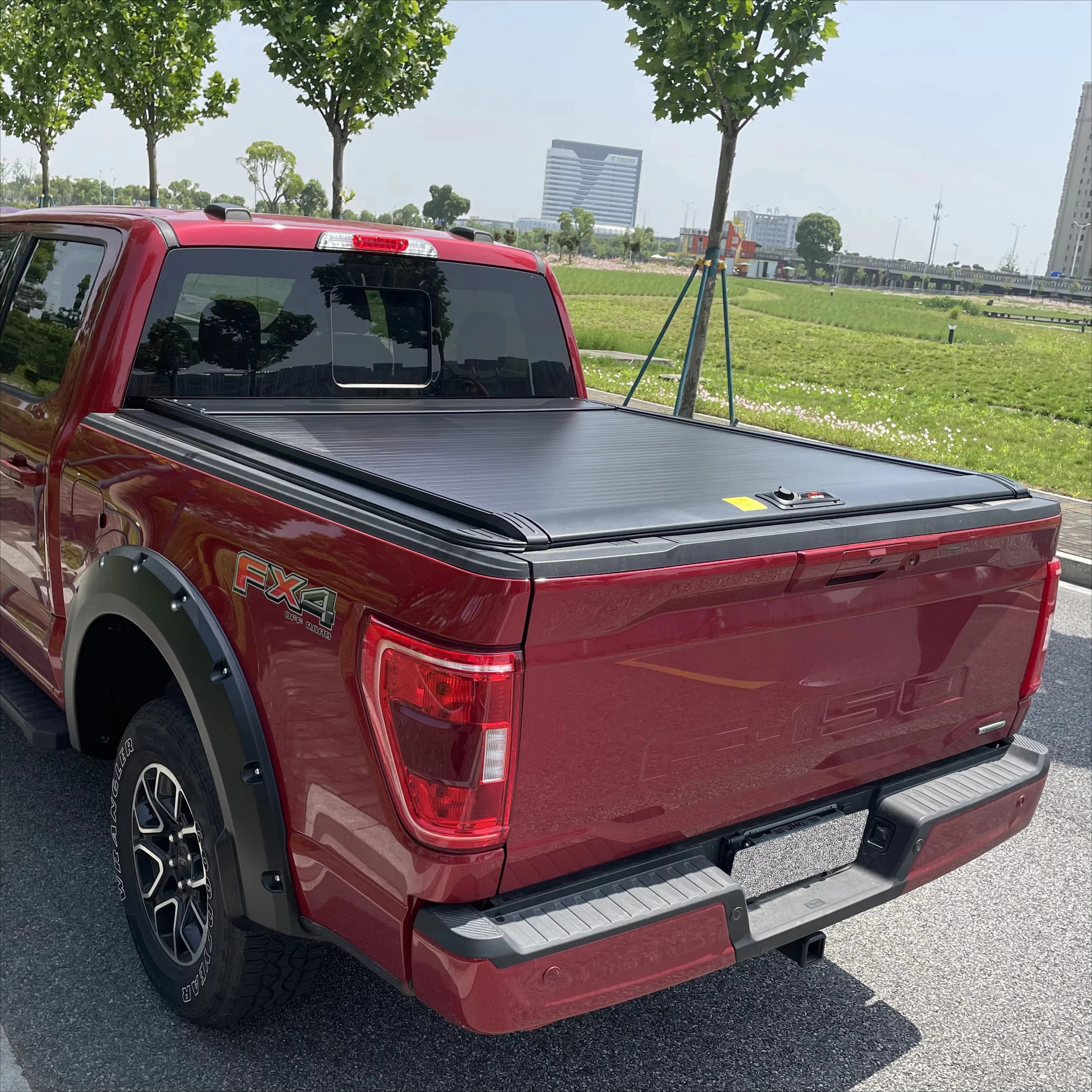 KSCPRO Top Selling Manual Retractable Truck Bed Tonneau Roller Shutter Pickup Cover for MAXUS LDV