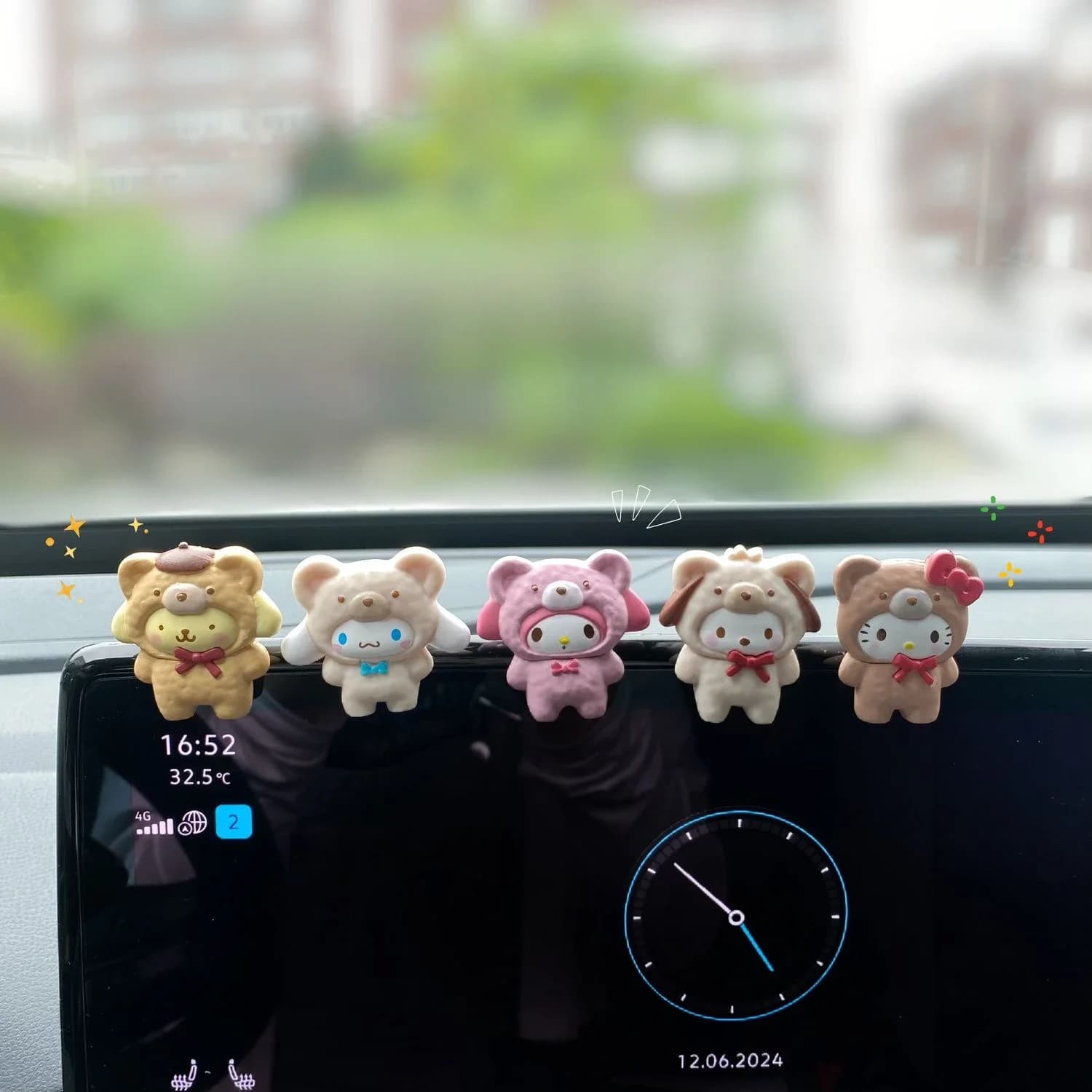 Car Decoration Cute Cartoon Animals Action Figure Figurines Balloon Ornament Auto Interior Dashboard for Girls Gifts Accessories
