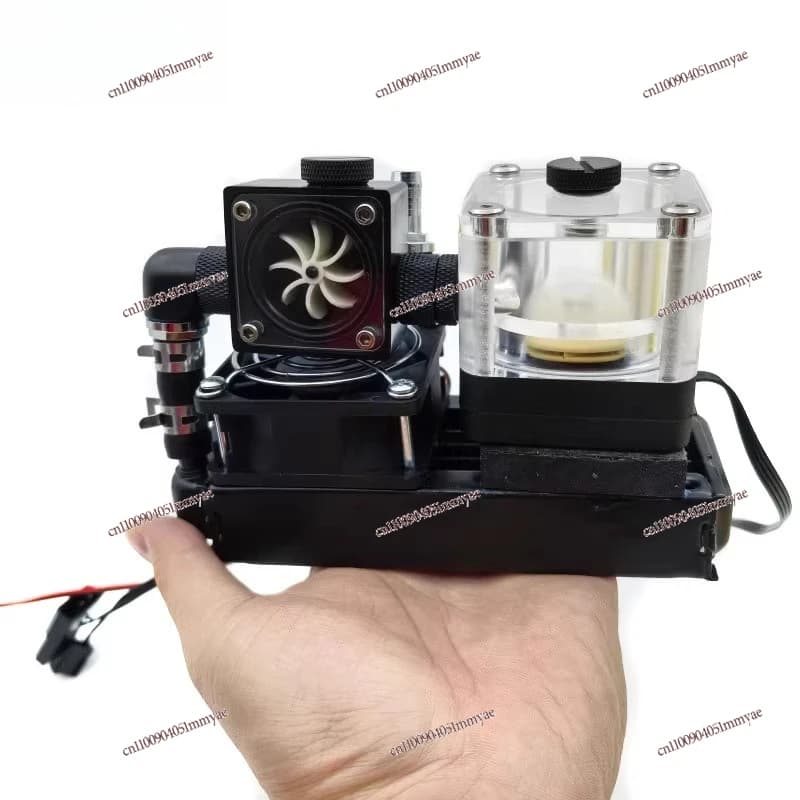 Multifunctional water-cooled external radiator, mini portable unit
