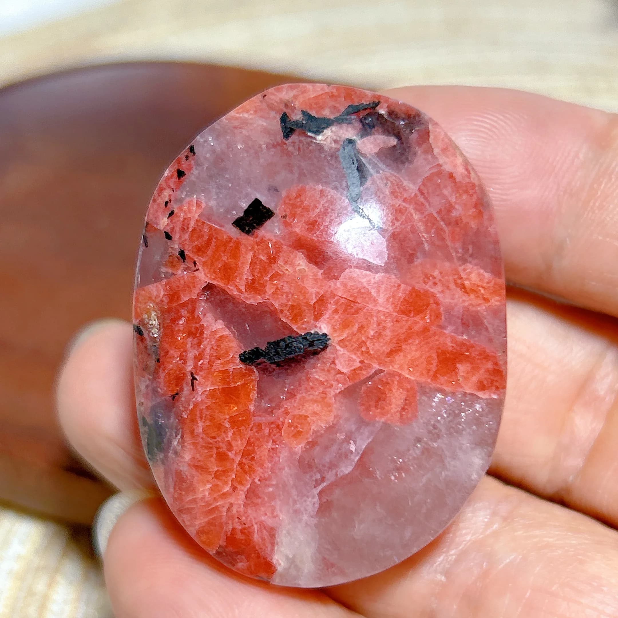 High Quality Healing Natural Crystals Brazil Rhodonite Palm GemStone polished Reiki Home Decorations Mineral Energy Gift