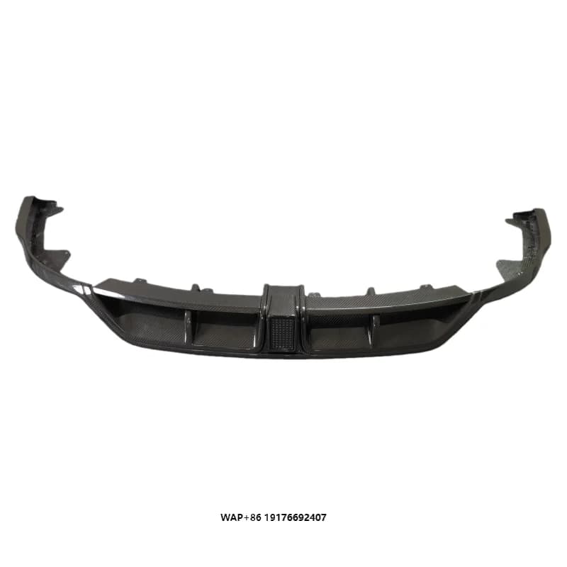 Upgraded and Modified New M-Style Carbon Fiber Strip Lamp with Rear Lip Diffuser forRolls Royce Cullinan Body Kit