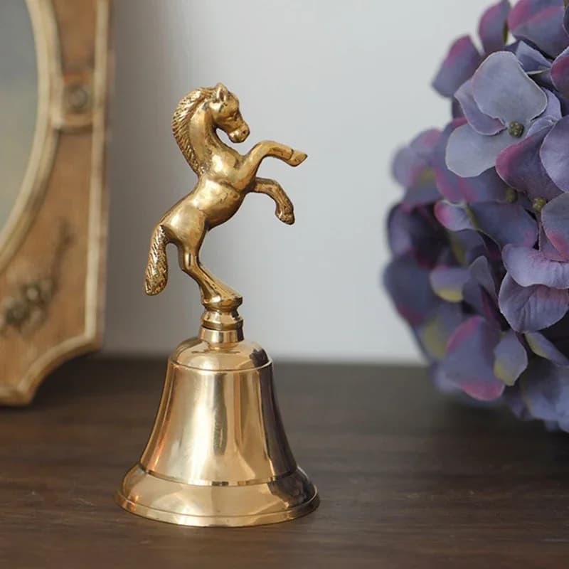 European style light luxury gold pony decoration hand crank bell restaurant bar dining bell table ornament