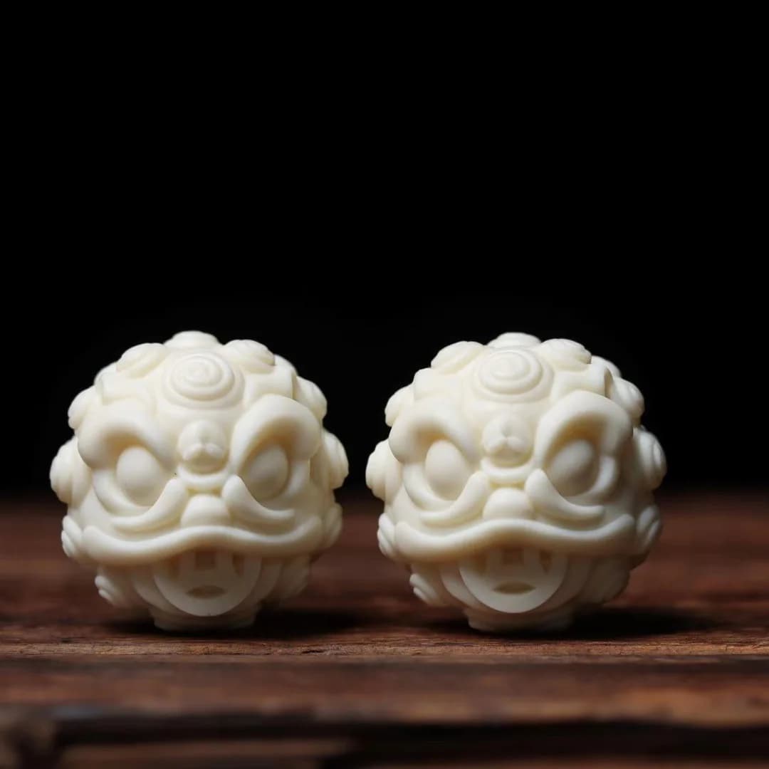 Ivory Nut Carved Wealth Beast Hand Ball Hand Piece Bodhi Buddha Guanyin Figurine Home Car Interior Craft Decor Ornament