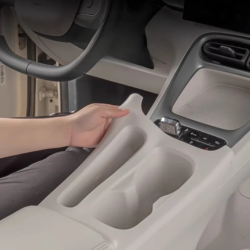 For Geely Xingyuan Water Cup Pad Mobile Phone Sundries Slot Storage Central Control Pad Anti-skid Protective Pad Car Accessories