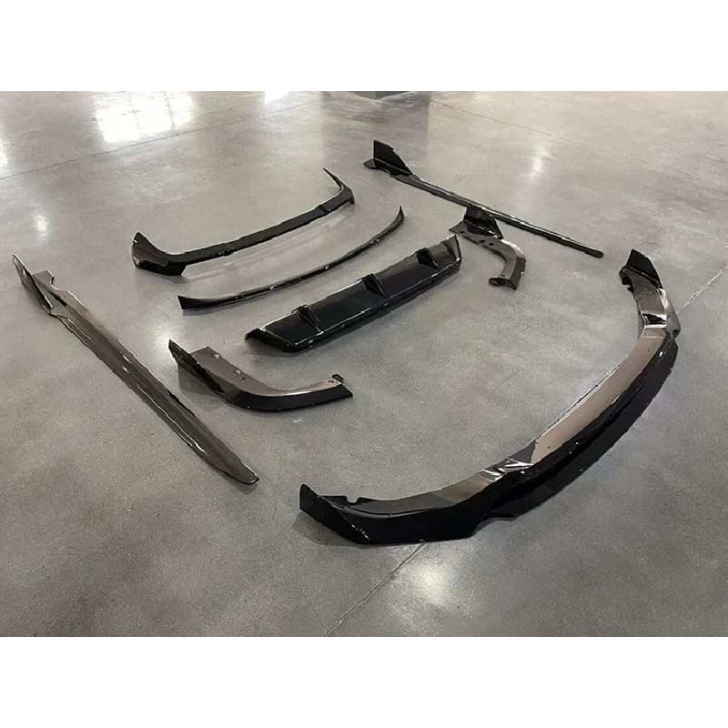 X5 G05 Body Kits  Gloss Black Front Lip Rear Diffuser Side Skirts and Spoiler for  X5 G05 2019-2022