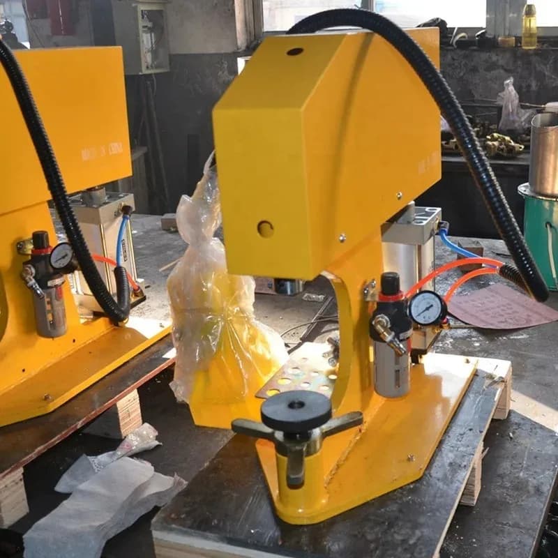 Brake Shoe Riveting Machine for Trucks And Buses - Heavy-Duty Riveter for Brake Lining Installation