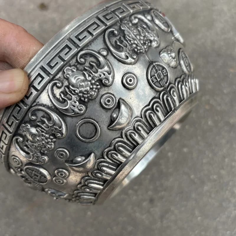 Alloy Silver-Plated Treasure Basin for Living Room, Wealth-Attracting Decorative Solid Ornament, Opening Ceremony Gift