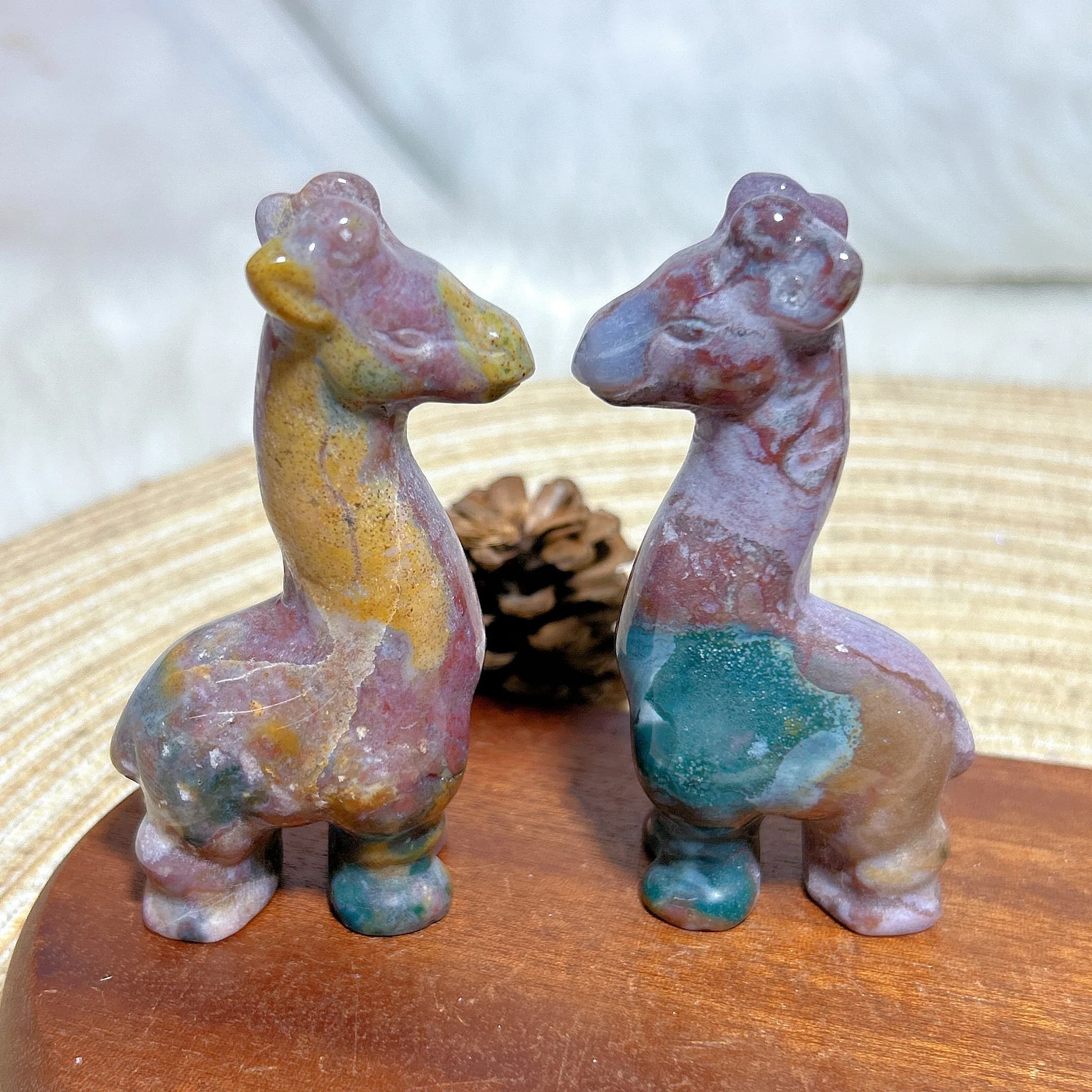 Natural Crystal Ocean Jasper Giraffe Hand Carving Colorful Energy Healing Gemstones Crafts Meditation Home Decorations Gift