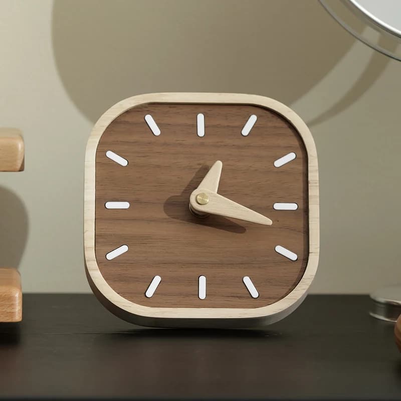 Home Bedroom Study Desk Clock Wood Silent Clock Artistic High Sense of Creativity Clock Ornaments Living Room Home Decoration