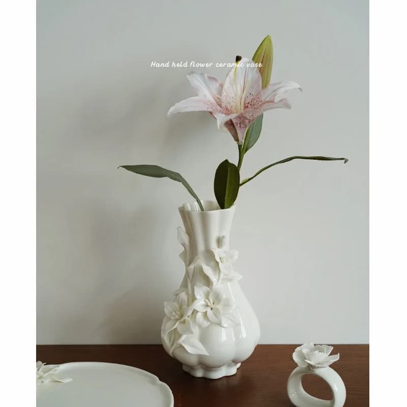 French Vase European Exquisite Hand-squeezed Flower Ceramic High-end Vases Flower Arrangement Home Ornament Room Decor