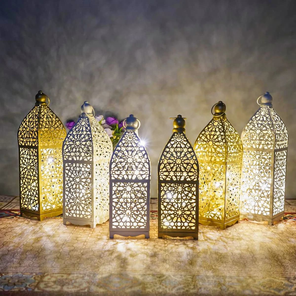 1PC Metal Vintage Decorative Light Morocco LED Hollow Wind Lamp Home Tabletop Atmosphere Lantern Crafts Decor Festive Decoration
