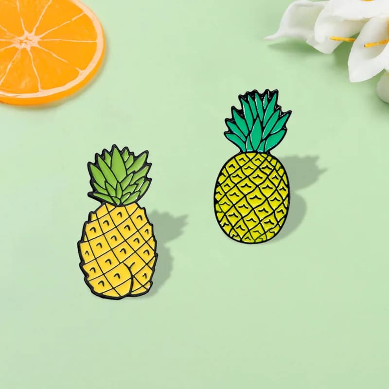Cartoon Fruit Shape Pineapple Brooch Alloy Oil Dropping Badge Pin For Daily Commute DIY Bag Clothing Hat Scarf T-shirt Accessory