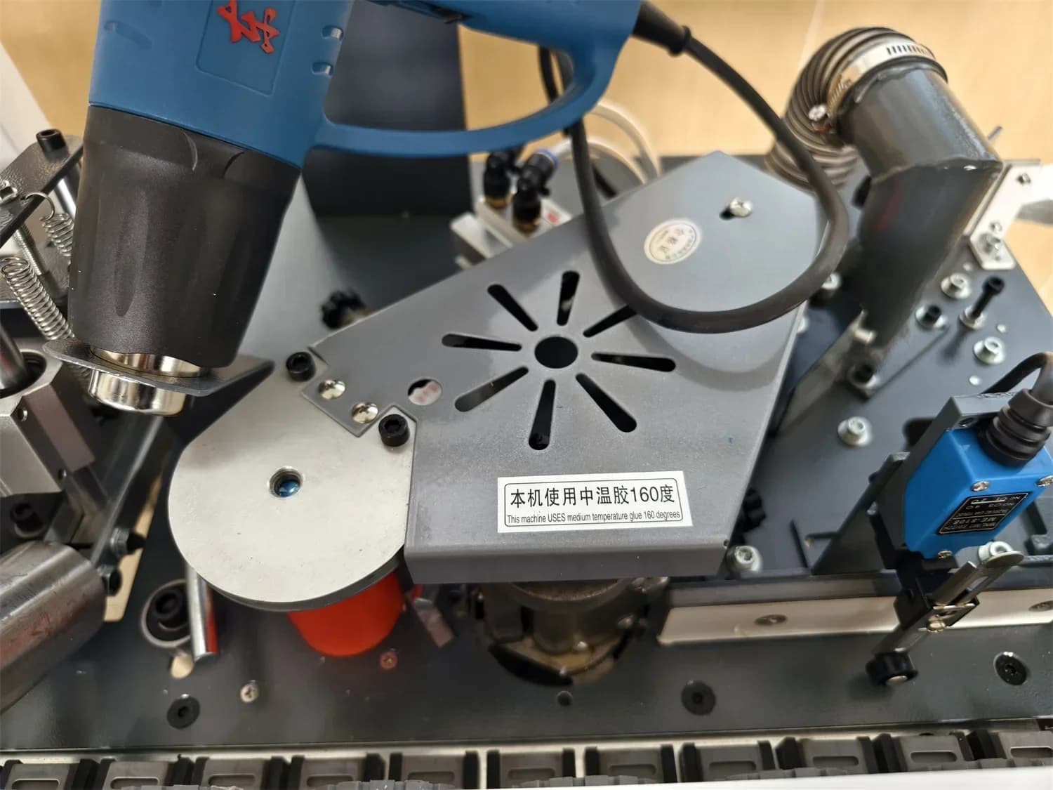 Hot Sales HC-1300 Fully Automatic 45 Degree Bevel Oblique Straight Edge Panel Furniture Edge Banding Machine