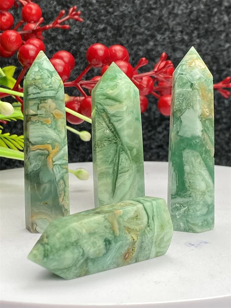 Natural Green Crystal Six-sided Crystal Tower Obelisk Reiki Healing Massage Wand Ward Off Evil Fortune Aquarium Home Decoration