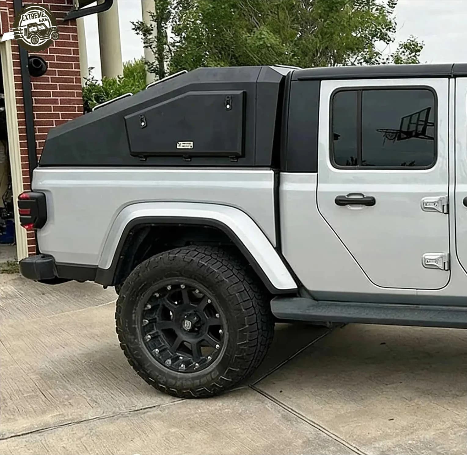 EXTREME  Manganese Steel Pickup Truck 4X4 Topper Cover Retractable Folding Hardtop Canopy for Jeep Gladiator 2021 Silverado