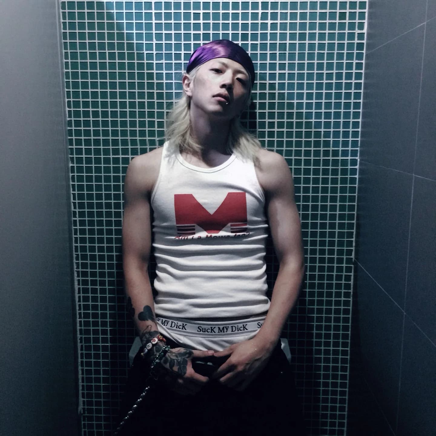 Mowalola Lettered Print M Red slogan "Am I a Mowa fan" Printed fitted tank top for both men and women