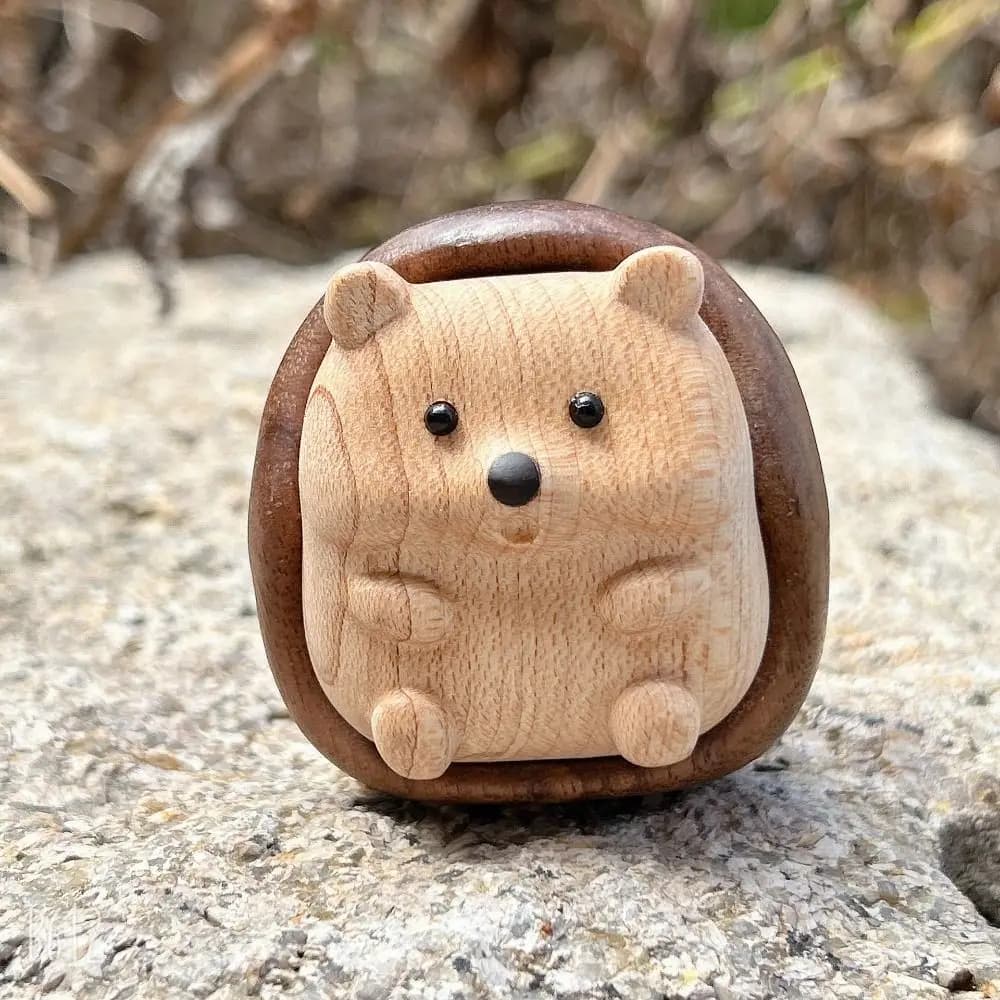 Crafts Hedgehog Statue Creative Wooden Animal Sculpture Decorative Interior Decoration Figurine Cabinet