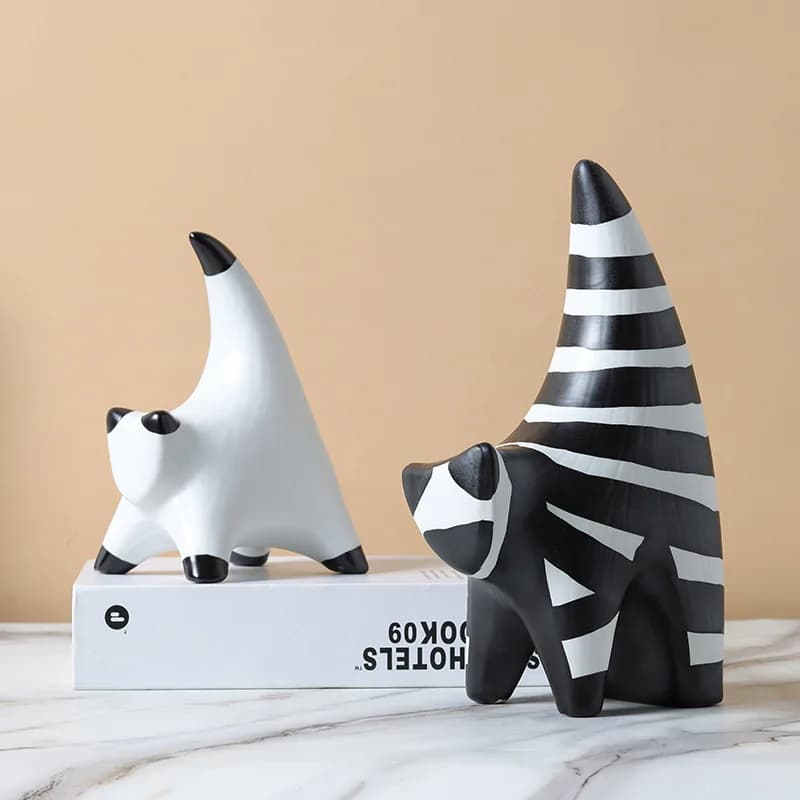 Cartoon Cat Statue Decorations, Ceramic Crafts, Wine Cabinets, European Style Cartoon Statues, Cartoon Characters