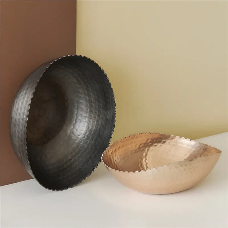 Indian simple black rose gold aluminum gear tooth wavy edge fruit bowl, creative storage tray fruit plate decorative bowl
