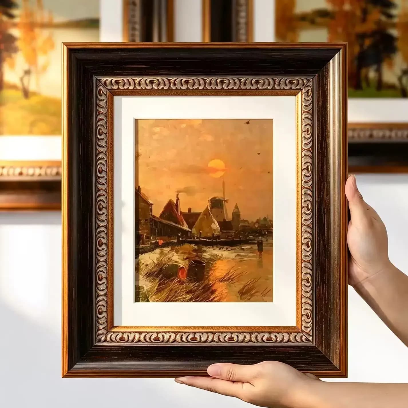 Vintage Handmade Solid Wood Picture Frame Antique Gold Carved Distressed Natural Wood Grain Art Frame Thick Wide Border Frame