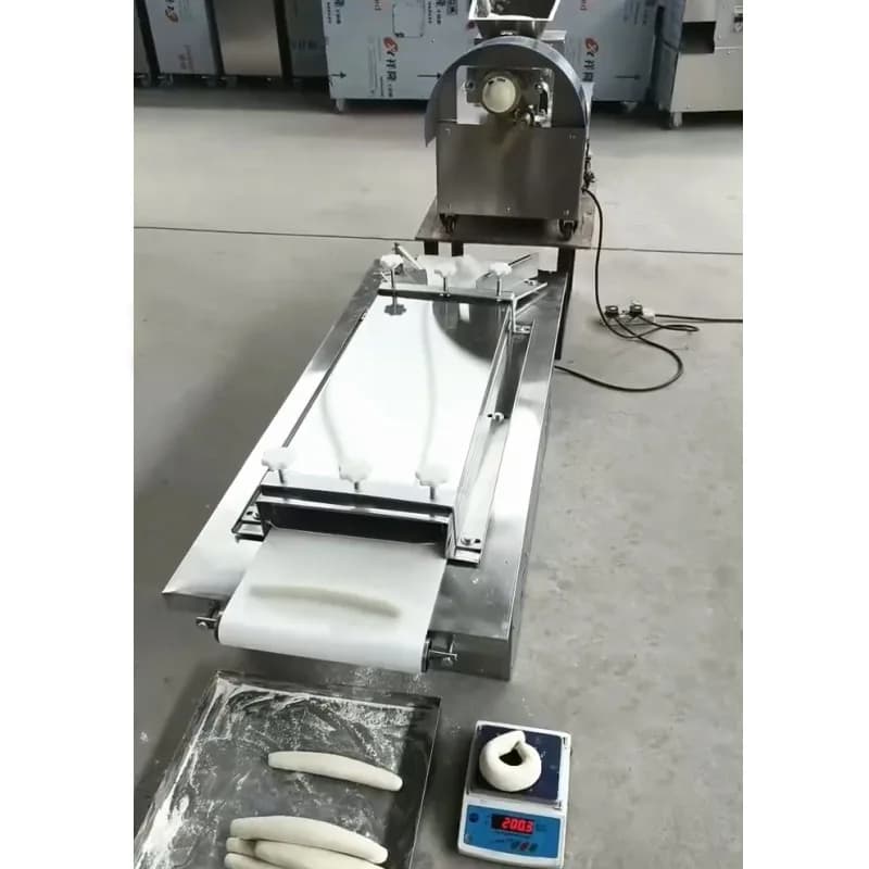 New Hot Selling Electric Baguette Bread Moulding Machine With Flour Easy Operation Loaf Dough Moulder For Bakery Use