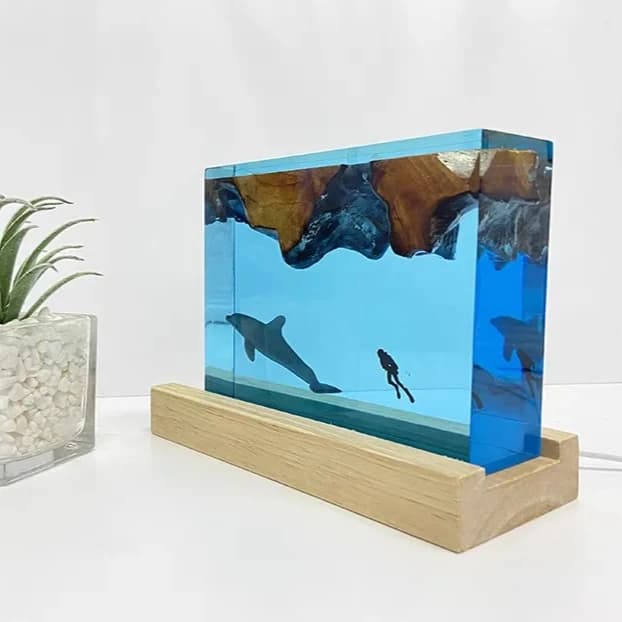 NEW Dolphin and Diver Creative Atmosphere Home Decoration Craft Resin Underwater World Lamp Decoration Piece Unique Gift