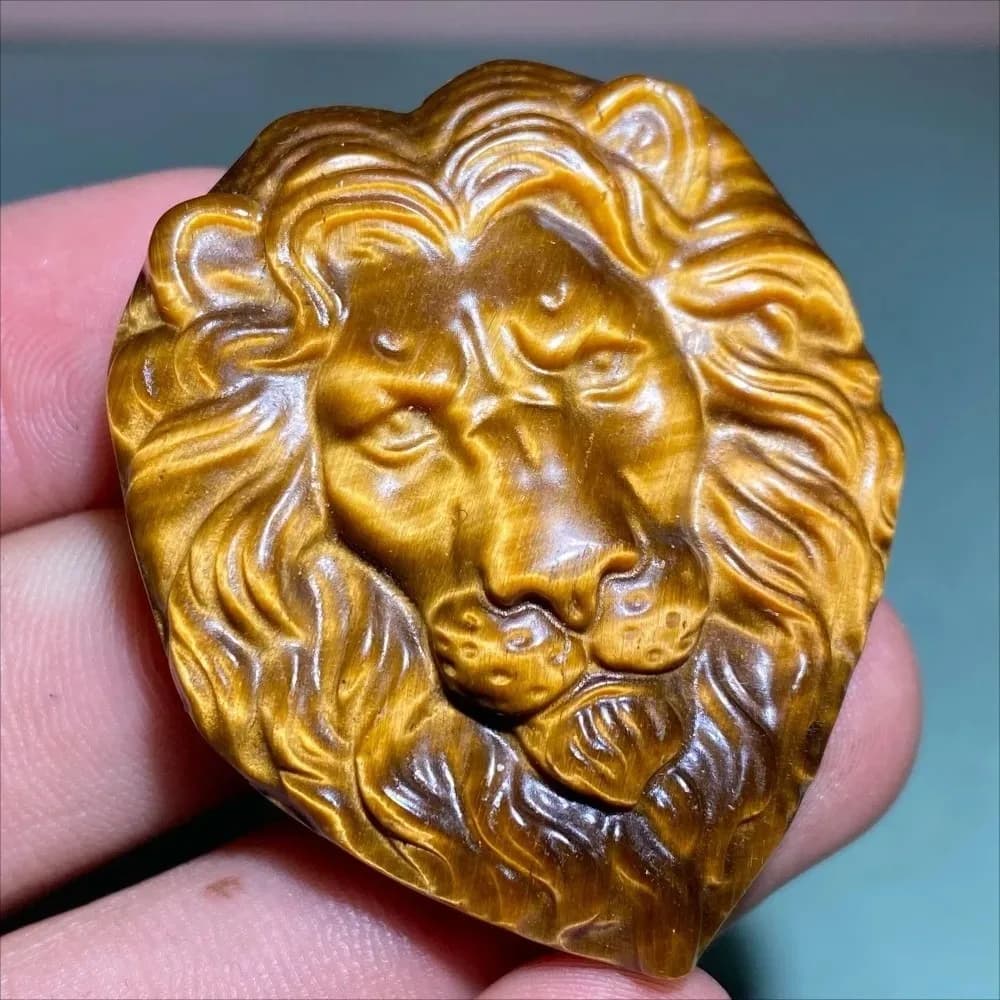 Natural Tiger Eye Lion Head Carving, Polished Gemstone Animal Figurine, Feng Shui Crystal Sculpture for Desk Decor and